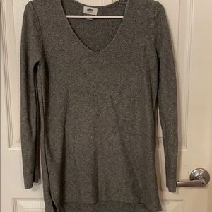 Nice form fitting gray sweater!